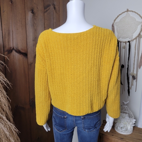 ART CLASS | Mustard Yellow Ultra Soft Chenille Knit Cropped Sweater, size large - Picture 3 of 10